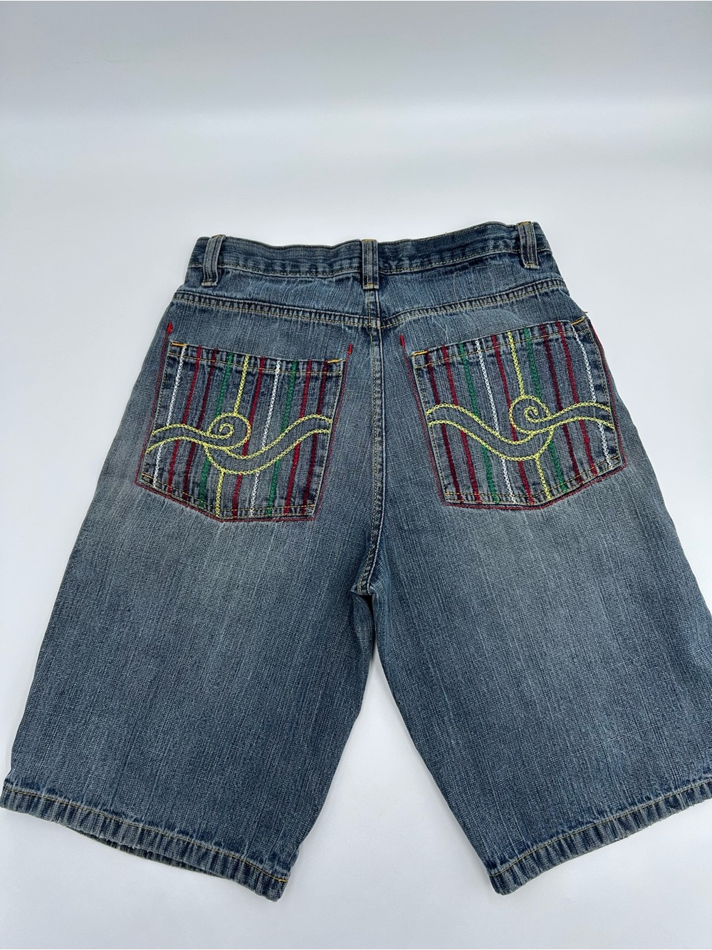 Dodeca Distressed Embroidered Men’s Denim Jean Shorts 32 - Picture 9 of 10